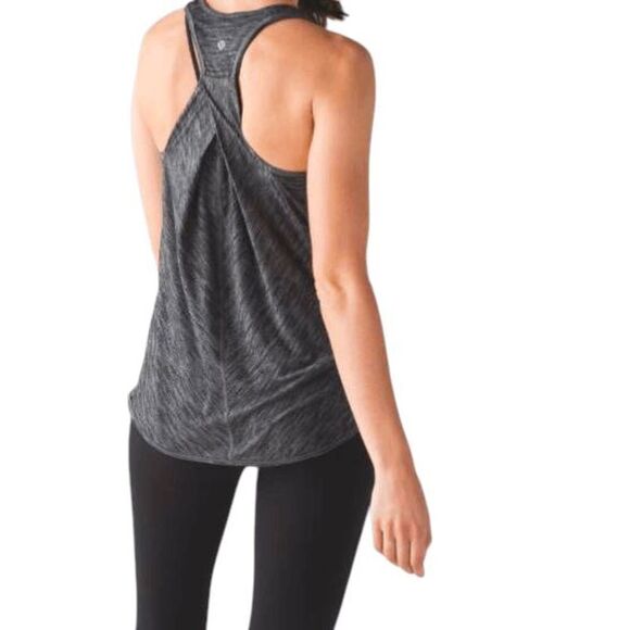 LULULEMON ATHLETICA Essential Tank Size 4 - Picture 1 of 4